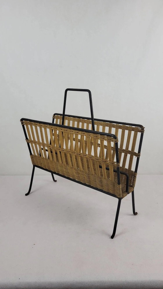 Raoul Guys 1950's magazine rack – Wicker, Metal, Vintage (photo 2 of 6)