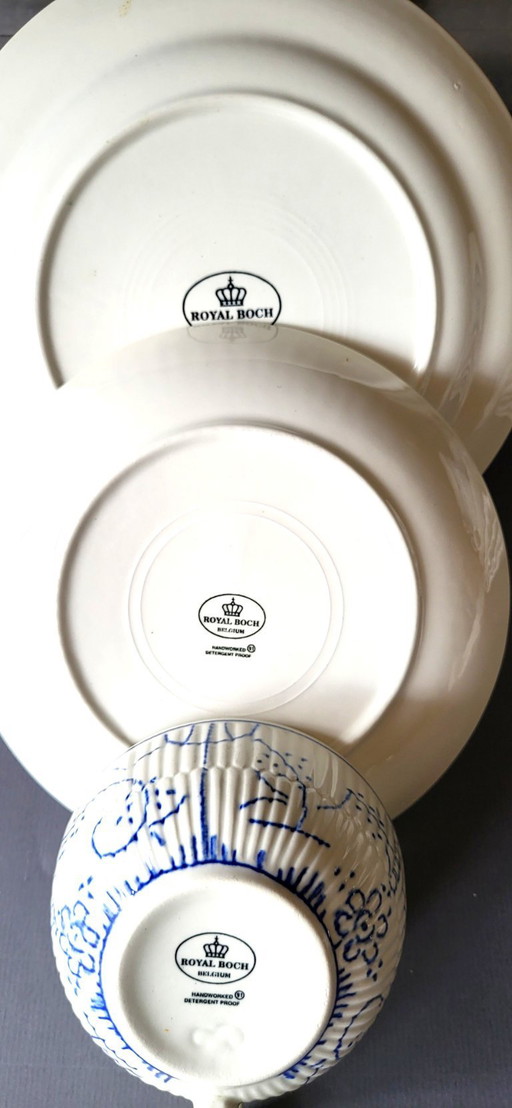 6 Boch Copenhagen dishes in perfect condition.