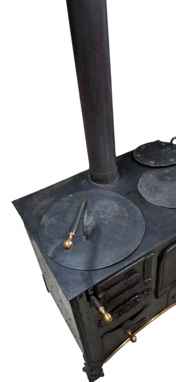 Image 1 of Cuisinière à charbon antique en fer forgé de la fin du 19e siècle