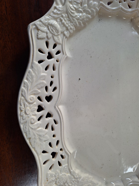 Image 1 of Plat de service en faïence couleur crème