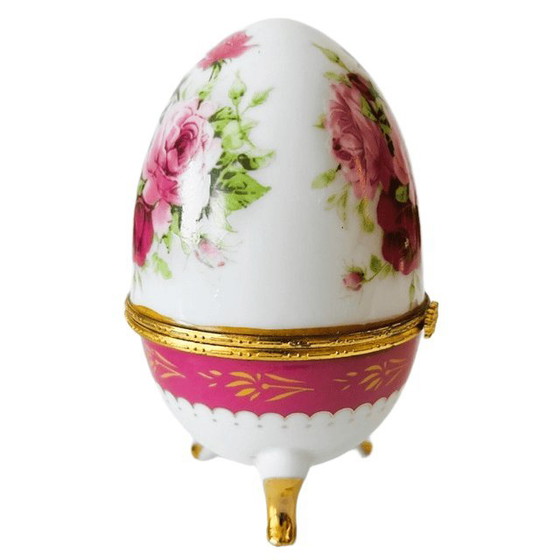 Vintage porcelain egg jewelry box, Limoges style, floral, gold hinge, 1980s – Decorative Objects, Brass (photo 3 of 10)