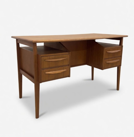 Teakhouten bureau van Gunner Nielsen voor Tibergaard, jaren 60.