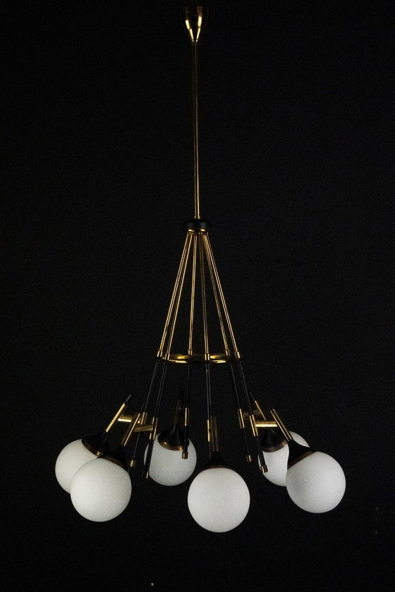 Image 1 of Rara lámpara Stilnovo de los años 50 con globos de cristal opalino. Italia