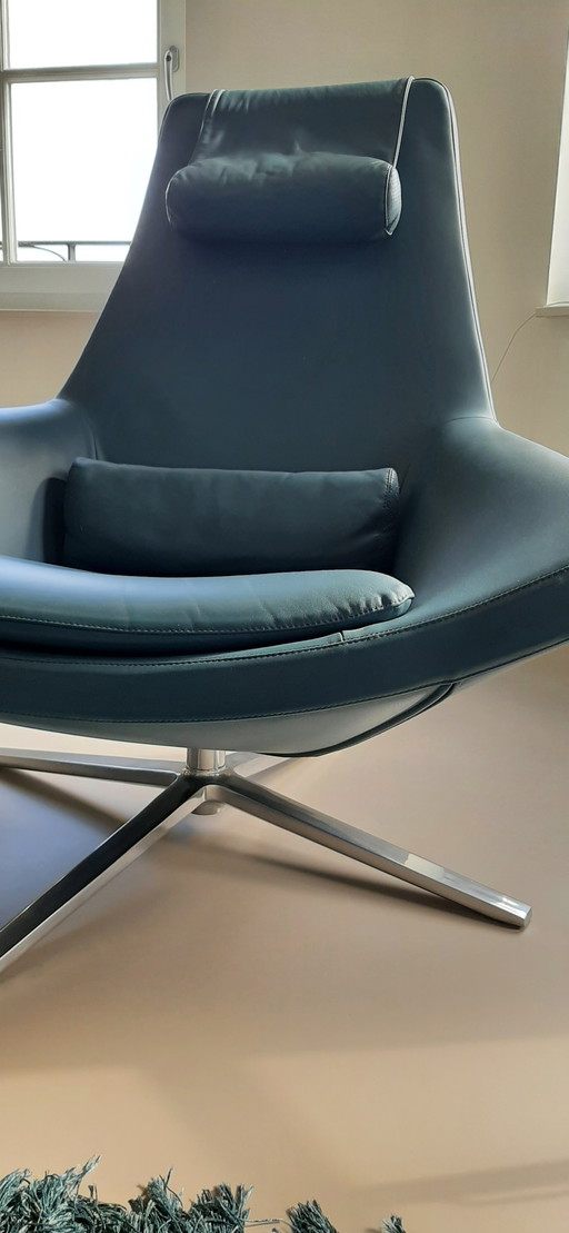 B&B Italia Metropolitan Swivel Chair