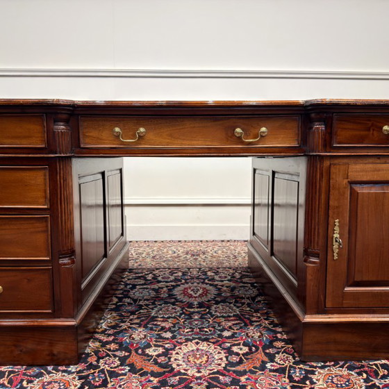Scrivania da Partner Classica Inglese in Pelle Rosso Bordeaux – Scrivanie, Leather, Wood (photo 10 of 19)