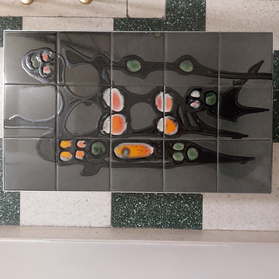 Image 1 of Petite table d'appoint vintage Belarti avec carreaux cuits peints à la main.