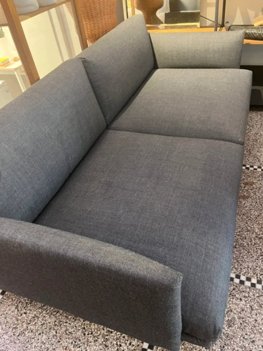 Muuto Outline Sofa 2-seater showroom model