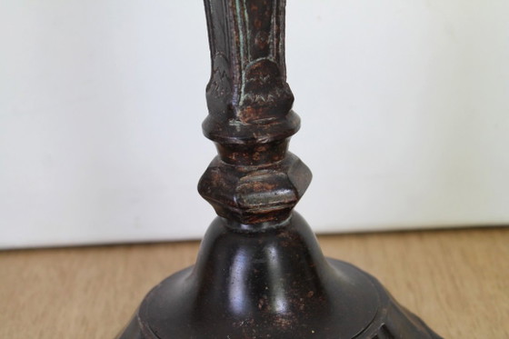 Image 1 of Candelabro antiguo de bronce estilo Luis XVI (siglo XVIII)