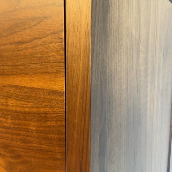 Image 1 of Lotus Venuz dressoir