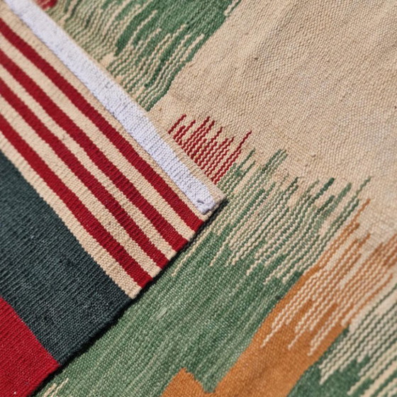 Handgeweven wollen kilimtapijt | Modern ikat-design | Verkrijgbaar in verschillende maten (photo 10 of 11)