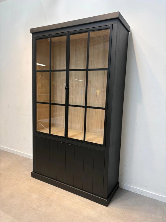Vitrina negra con puertas de cristal – 124 cm | Vitrina moderna – Glass (photo 3 of 3)