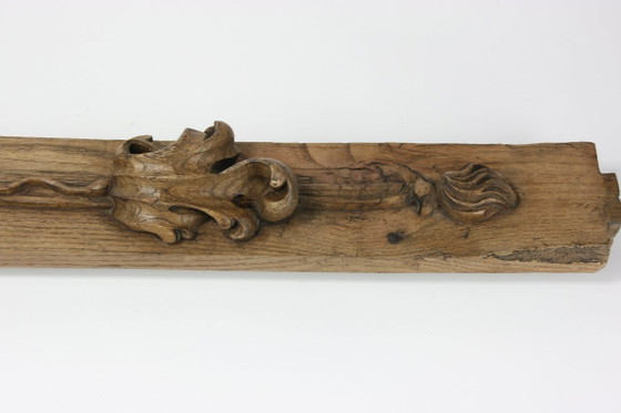 Image 1 of Moldura barroca antigua de roble — juego de 2 — con hojas de acanto talladas a mano — ca. 1680–1750