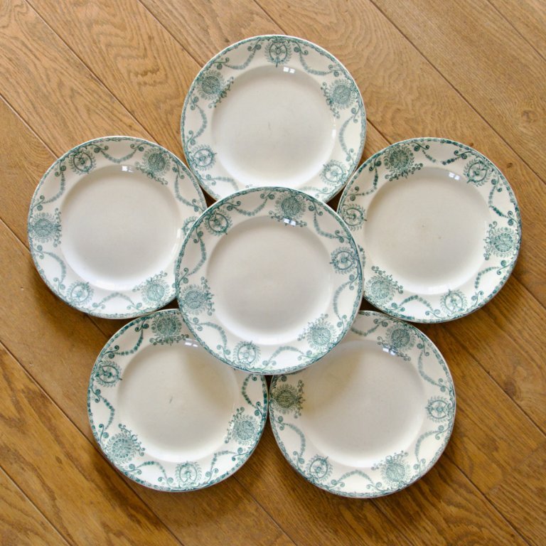 Assiettes XIXe Longwy terre de fer 