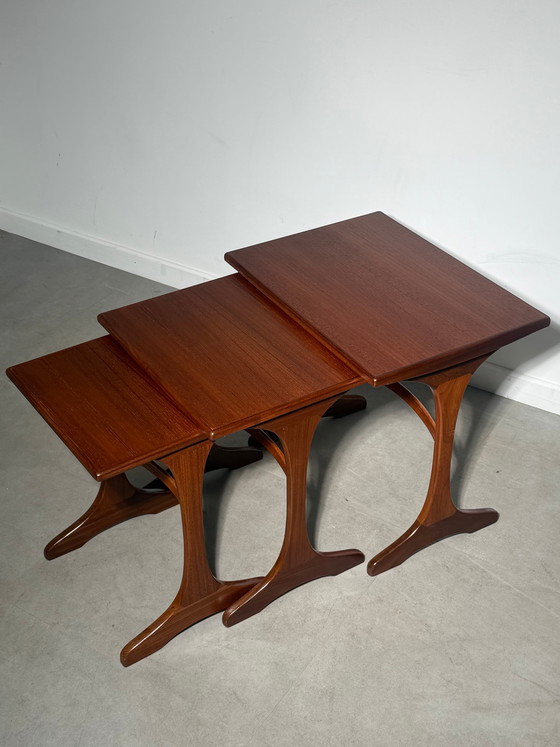Vintage Teak Nesting Tables – Set of Three – Mid-Century Modern – Side tables, Wood (photo 4 of 4)