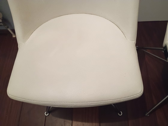 Image 1 of Bert Plantagie Rho Spin sedia in pelle bianca crema