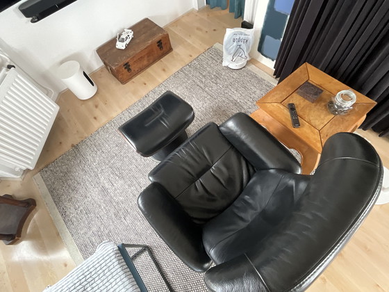 Image 1 of Fauteuil relaxant. La « pause conformiste »