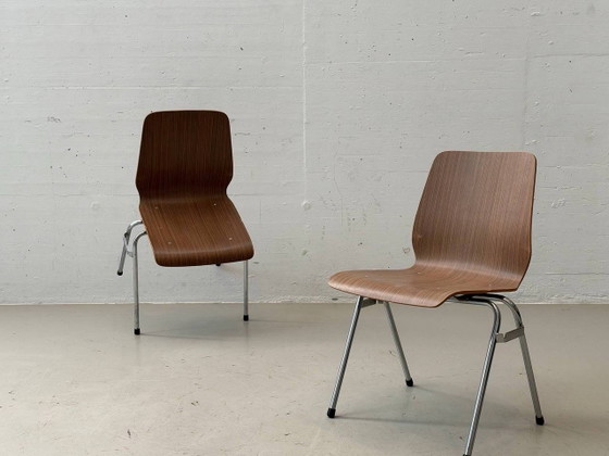 4 Sedie Impilabili – Impiallacciatura in Legno & Cromo, Stile Mid-Century – Poltrone, Vintage (photo 12 of 14)