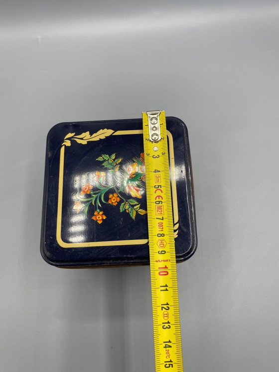 Lithographed tin box, Breton design, Auray Region – Decorative Objects, Iron (photo 6 of 6)