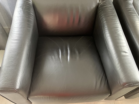 Image 1 of 2 sillones
