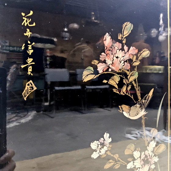 Vetrina cinese vintage con fiori e uccelli / Vetrina bohémien / Mobile asiatico – Vetrine, Wood, Glass (photo 8 of 15)