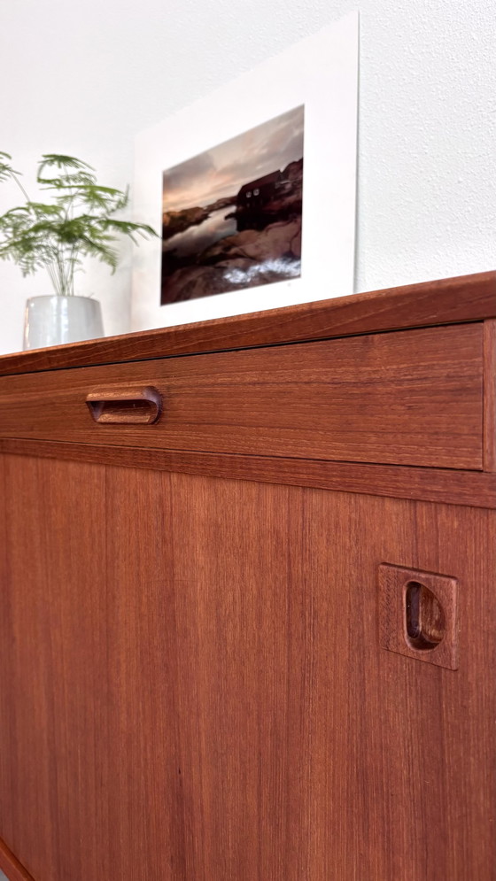Image 1 of Buffet bas vintage danois en teck