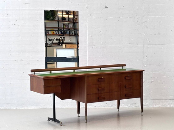 Image 1 of Eccezionale credenza italiana di metà secolo con specchio, anni '60