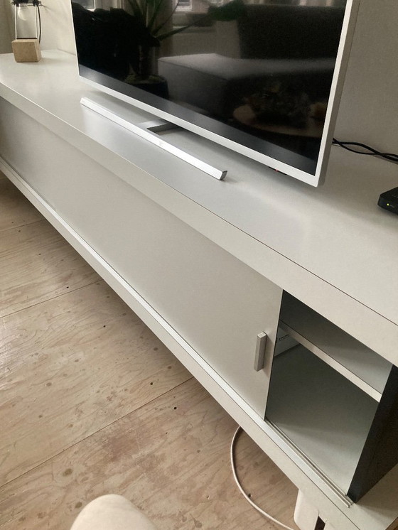 Image 1 of Castelijn wall unit hanging