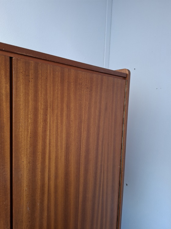 Image 1 of armoire en teck du milieu du siècle