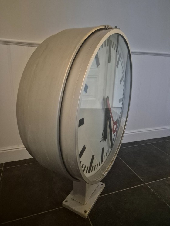 Image 1 of station clock Mobatime