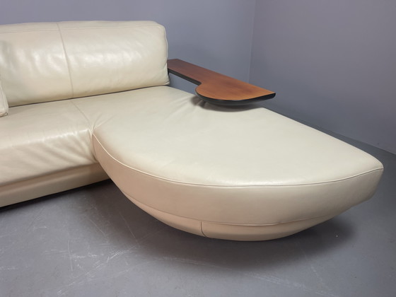 Divano paesaggistico Frighetto in pelle crema italiana con chaise longue e tavolo, Italia, anni '80-'90 (photo 2 of 15)