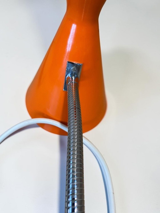 Image 1 of Oranje tafellamp uit de jaren 70 in ruimtetijdstijl | Vintage bureaulamp uit het midden van de 20e eeuw | Retro designlamp