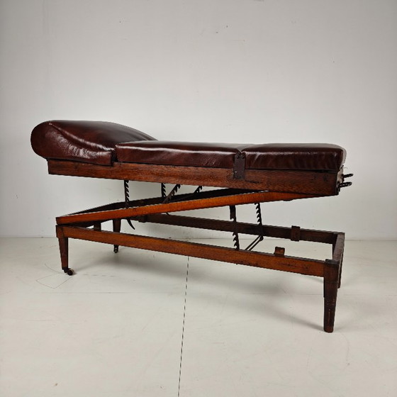 Lit d'hôpital militaire anglais ancien – XIXe siècle – Lits 1 personne, Wood, Leather (photo 6 of 16)