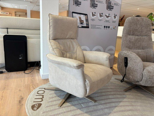 Rom – fauteuils, Plastic, Textile (photo 2 of 2)
