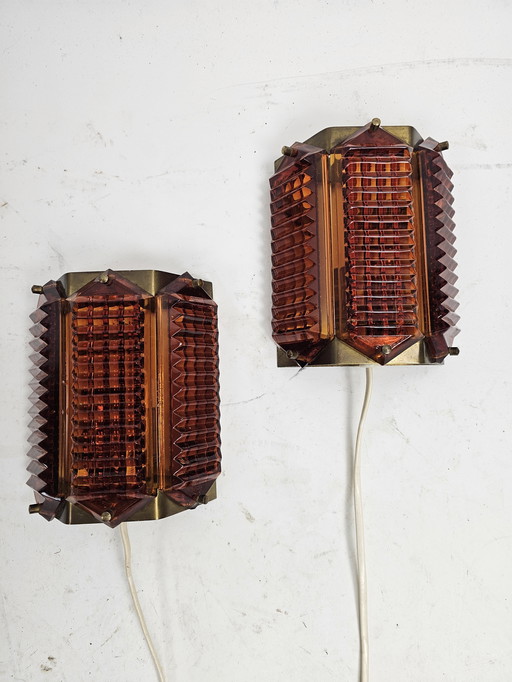 Set wandlamlampen uit Denemarken glas amberkleurige en messing