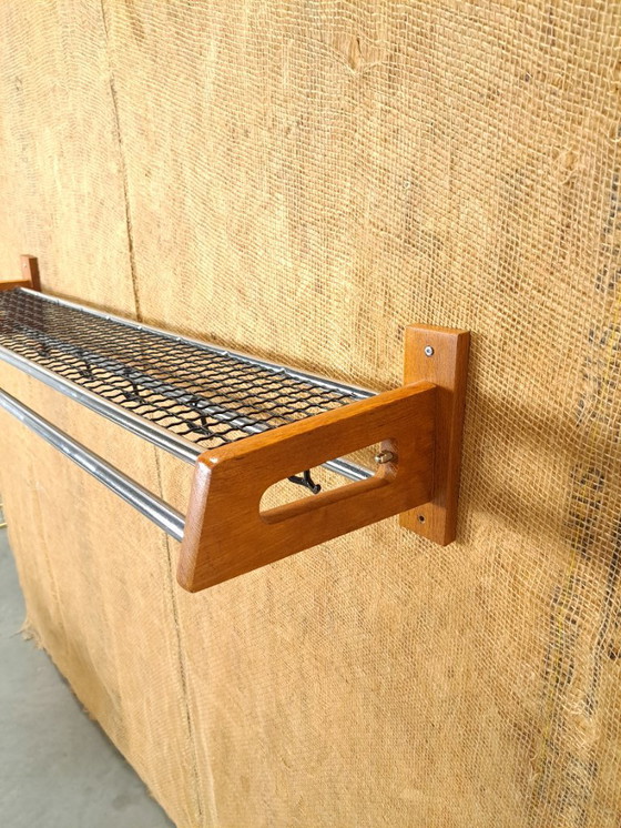 Image 1 of Porte-manteau mural en teck avec crochets chromés, fabriqué en Suède, n° 14