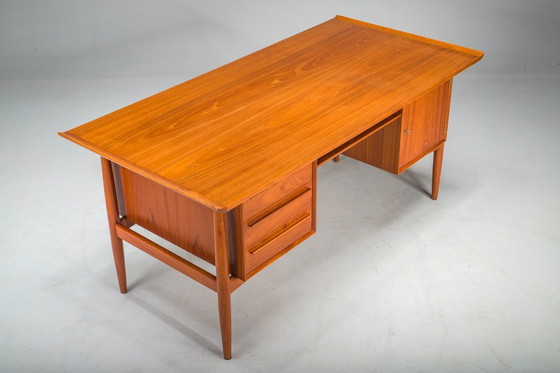 Image 1 of  Dänischer Chefschreibtisch aus Teakholz von Arne Vodder für H.P. Hansen, 1960er Jahre