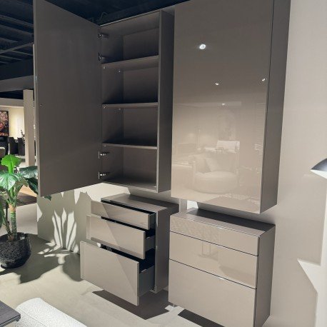 Image 1 of Neo hangkast