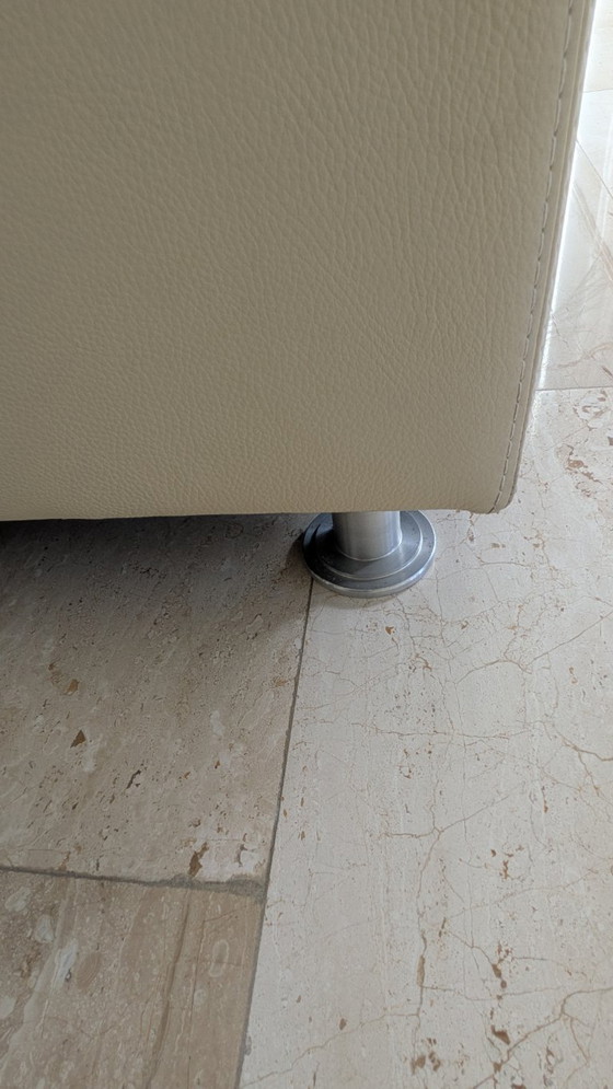 Image 1 of Divano color crema