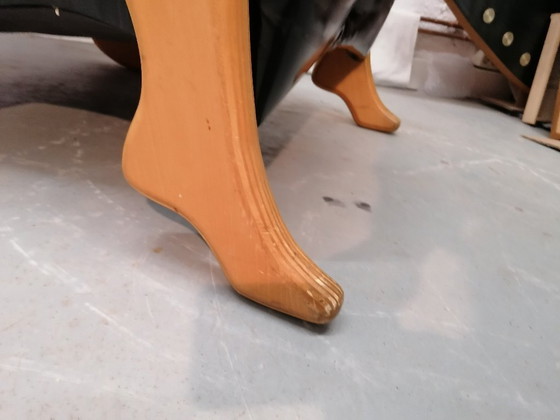 Image 1 of Deux fauteuils Pop Art, en forme d'homme et de femme, années 1970/80