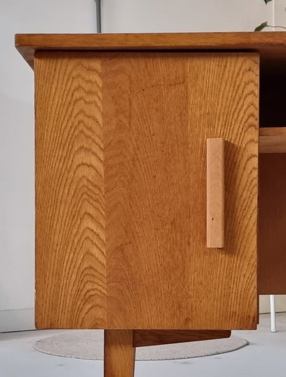 Image 1 of scrivania di metà secolo