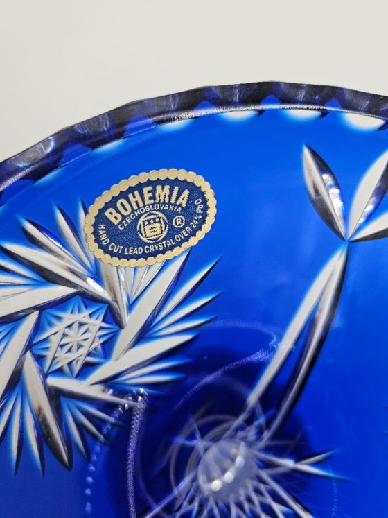 💎 Vase Calice en Cristal au Plomb Bohemia Vintage – Verre Superposé Bleu Cobalt (Taillé à la Main, CSR) (photo 6 of 8)