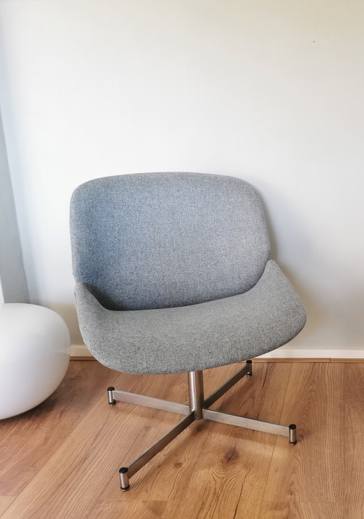 Set of 2 vintage Artifort Exquis armchairs