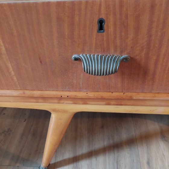 Image 1 of Maßgefertigte Kommode aus Kirschholz im Mid-Century-Stil von La Permanente