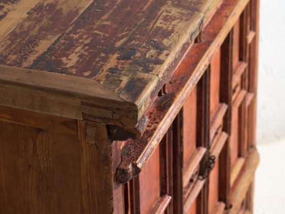 Antique lacquered cabinet in pine wood – China, circa 1930 – Storage cabinet, Iron (photo 16 of 40)