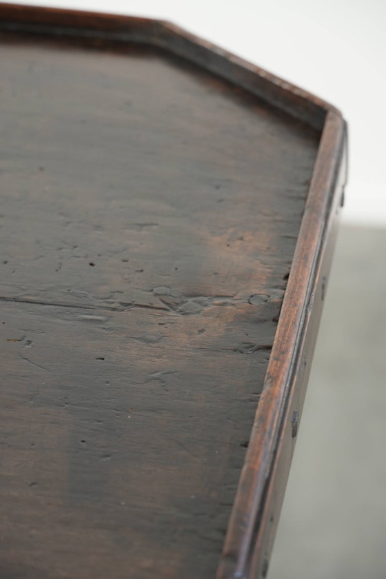 Image 1 of Very special antique English walnut side/center table with beautiful turned legs and an octagonal top from ca. 1680.