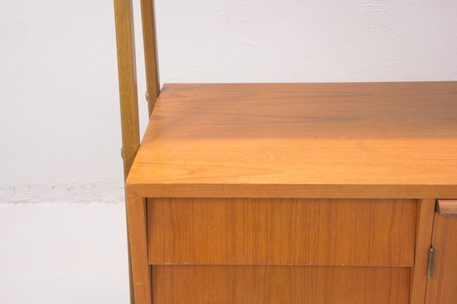 Vintage teak bookcase - Scandinavian design from the 50s and 60s