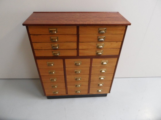 Classeur vintage en acajou avec tiroirs – Commodes, Wood (photo 8 of 10)