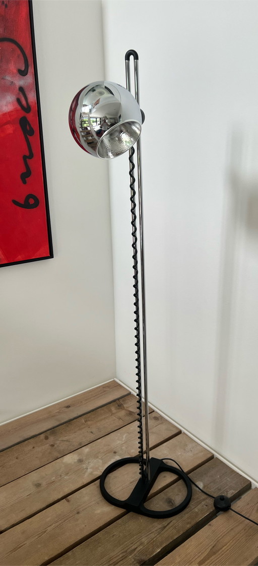 Staff standing lamp
