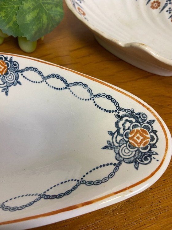 Image 1 of Een paar mooie serveerschalen uit St Amand.