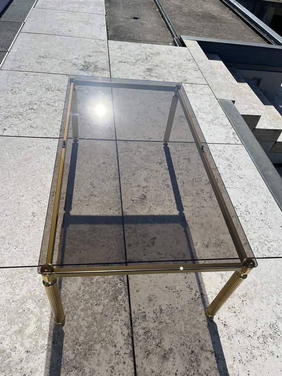 Image 1 of Tavolino in ottone vintage con piano in vetro fumé